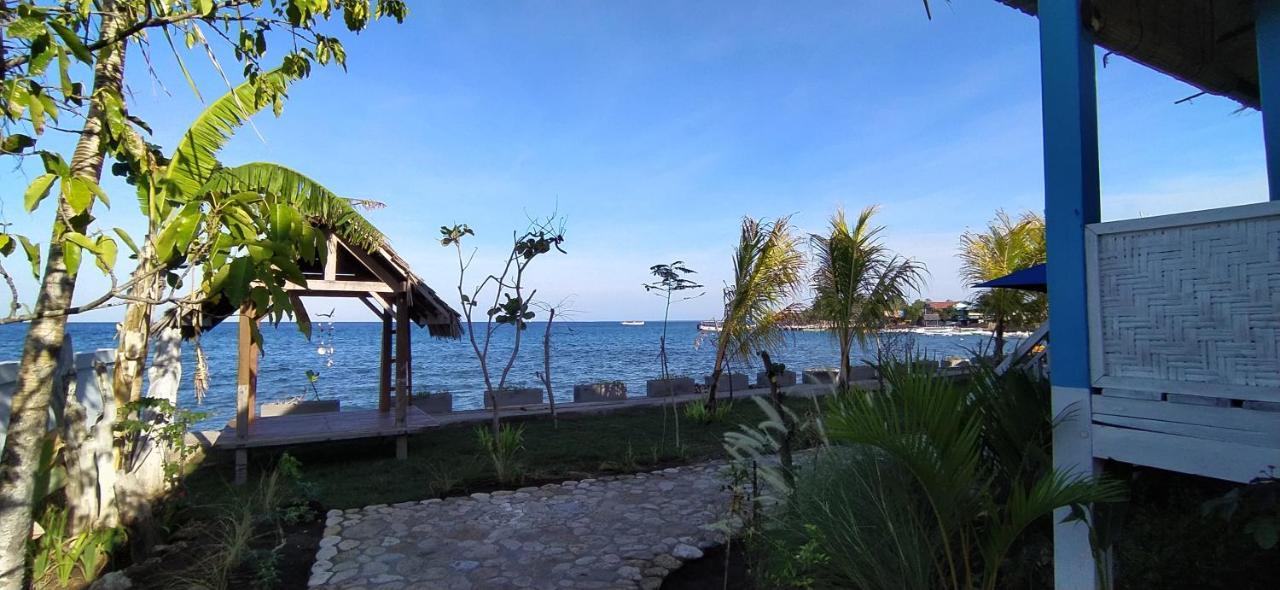 Moyo Island Resort Zewnętrze zdjęcie