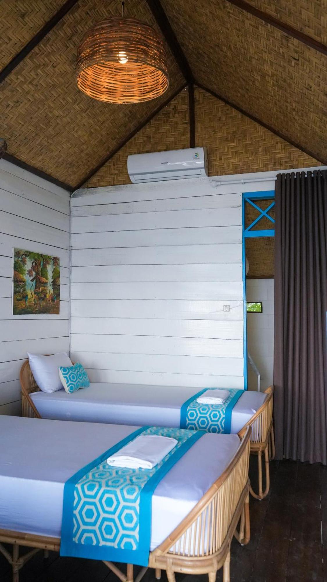Moyo Island Resort Zewnętrze zdjęcie